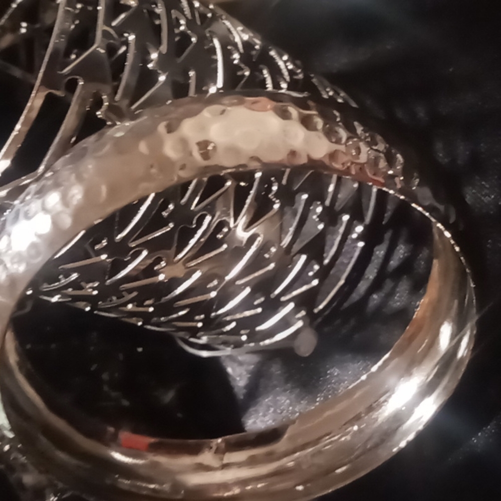 Cuff & 2 silver tone braclets - Picture 2 of 3